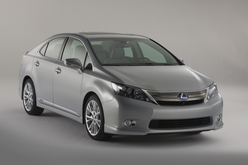 Illustration for article titled Lexus HS 250h: A Prius For The Country Club